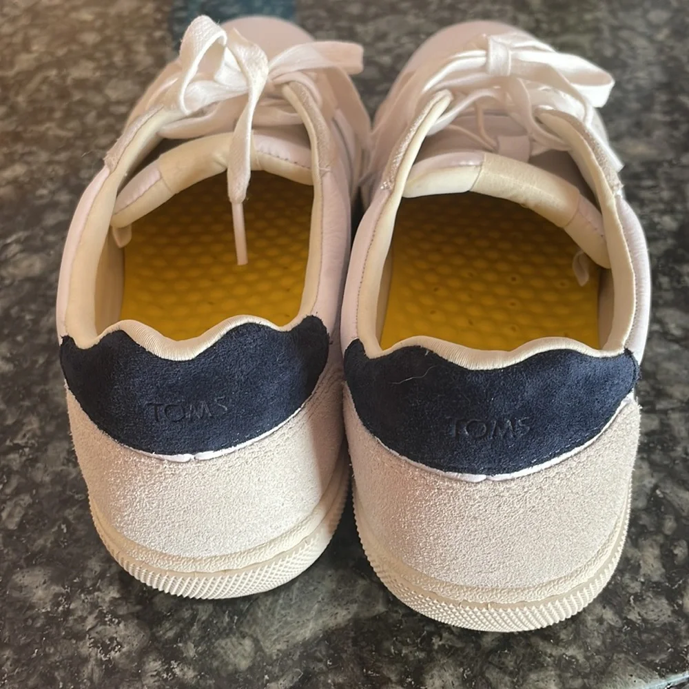 TOMS Leandro Men’s Sneakers‎